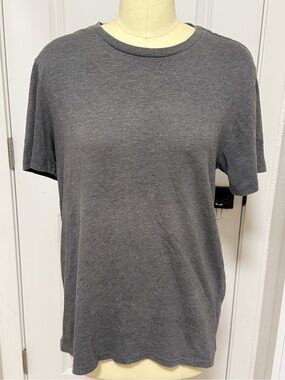 Medium Grey Urban Pipeline Awesomely Soft Ultimate Tee – Great Condition